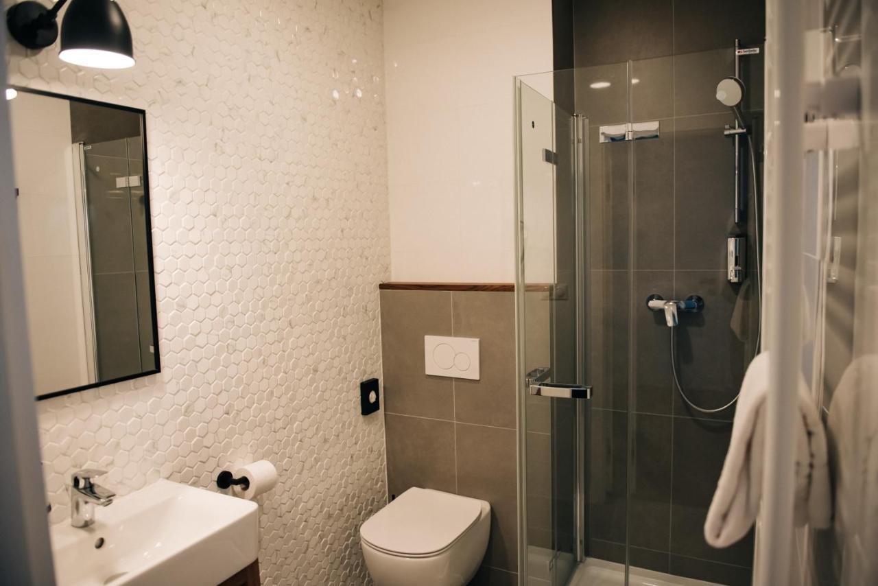 Krone Svätý Jur Kültér fotó